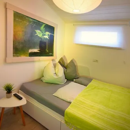 Petit-chalet Am Hainer 펜션 Rötha